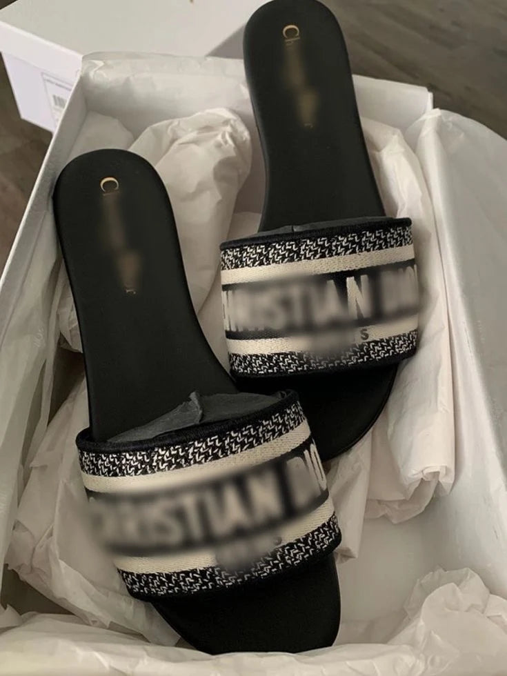 Élite Sandals