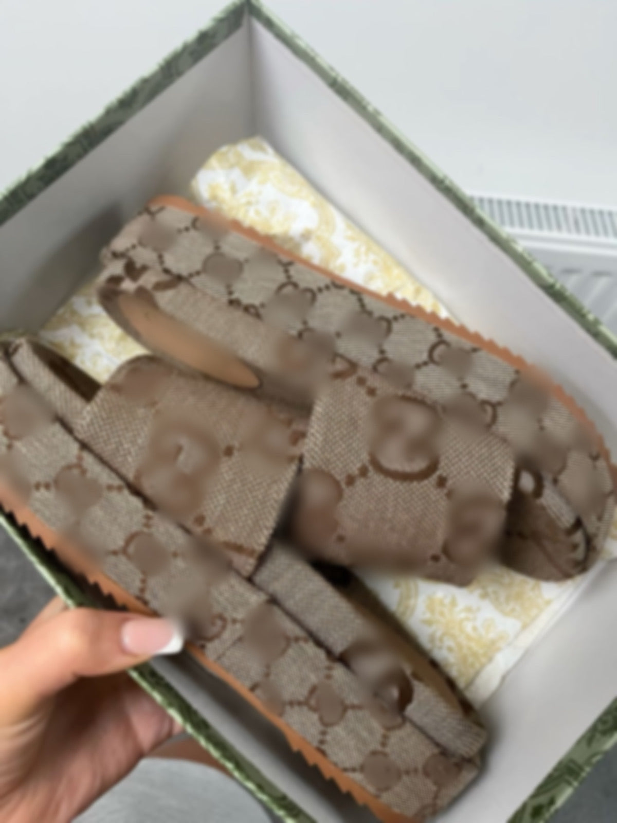 CANVA MÉS SANDALS
