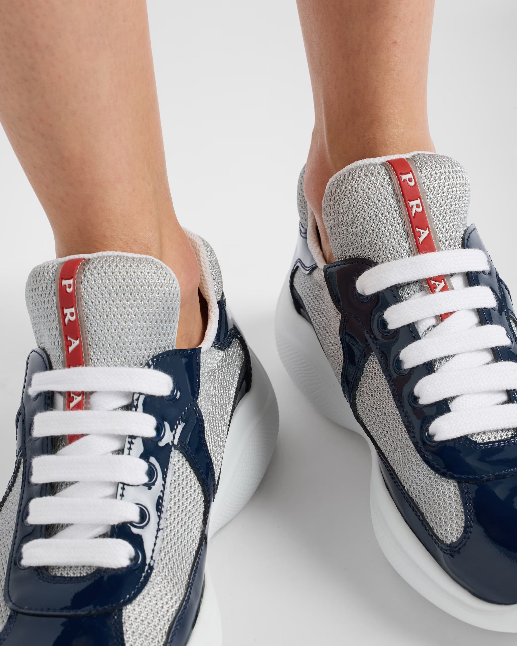 CELÉSTE CUPS SNEAKER